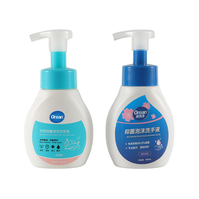 Foaming antibacterial hand sanitizer